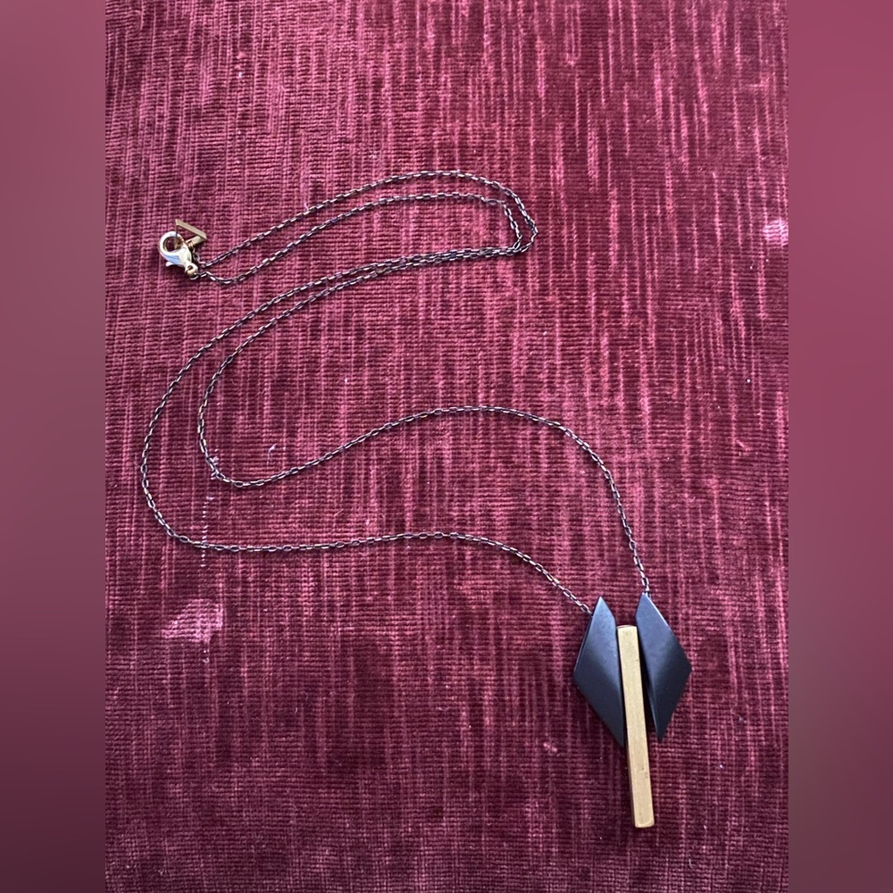 LOCKED & LAYERED GOLD & BLACK LONG NECKLACE